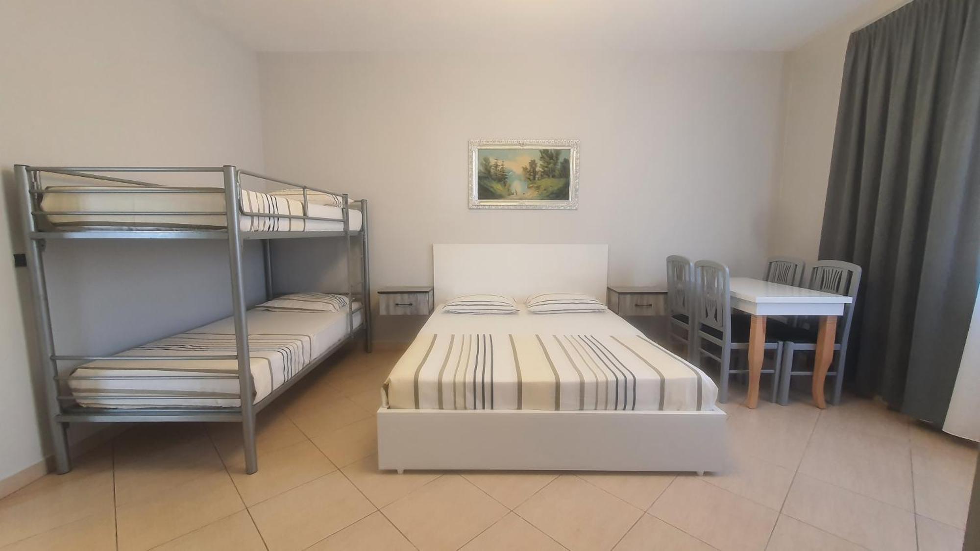 Helios Hotel&hostel