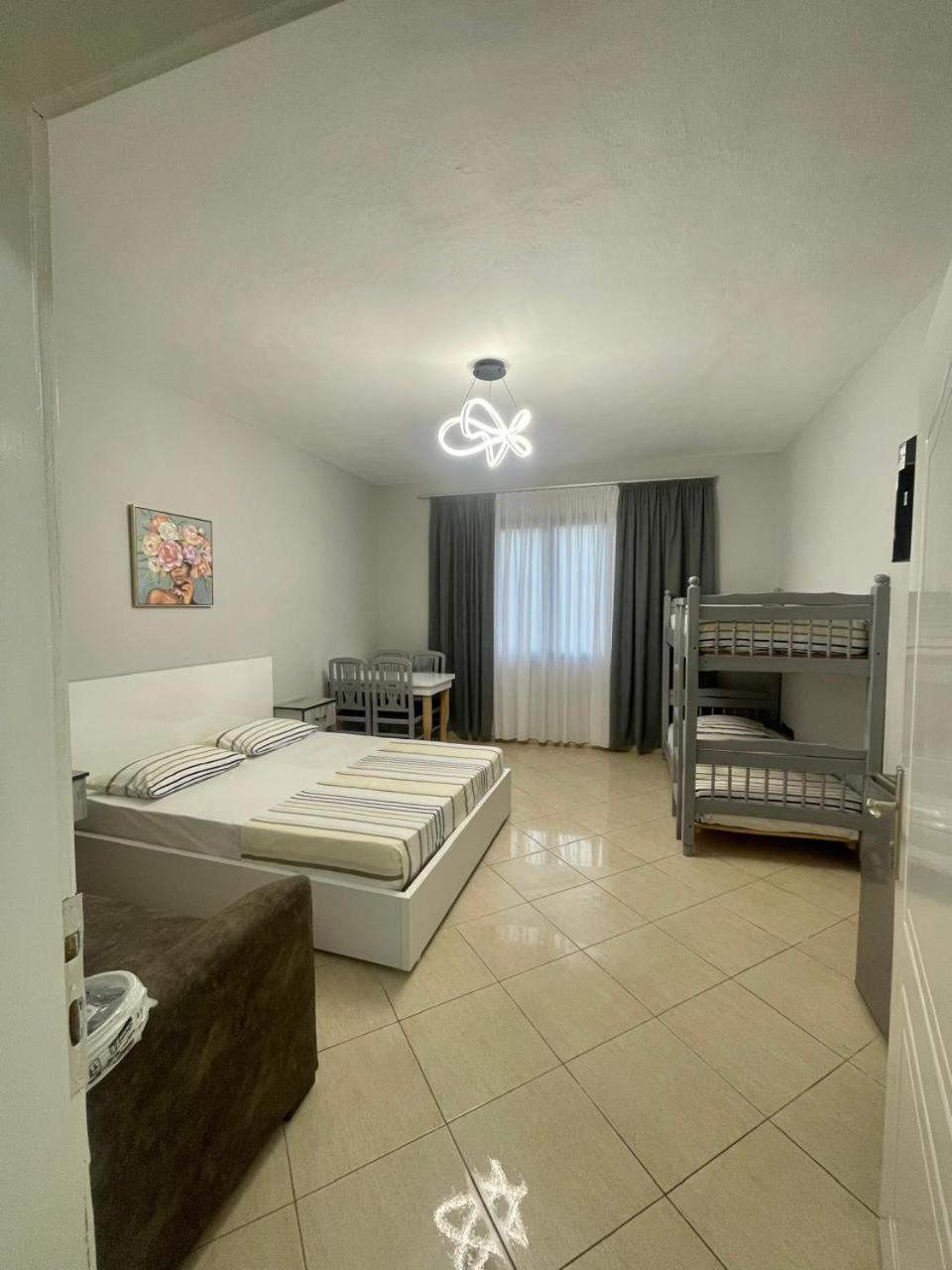 Helios Hotel&hostel Albergue *